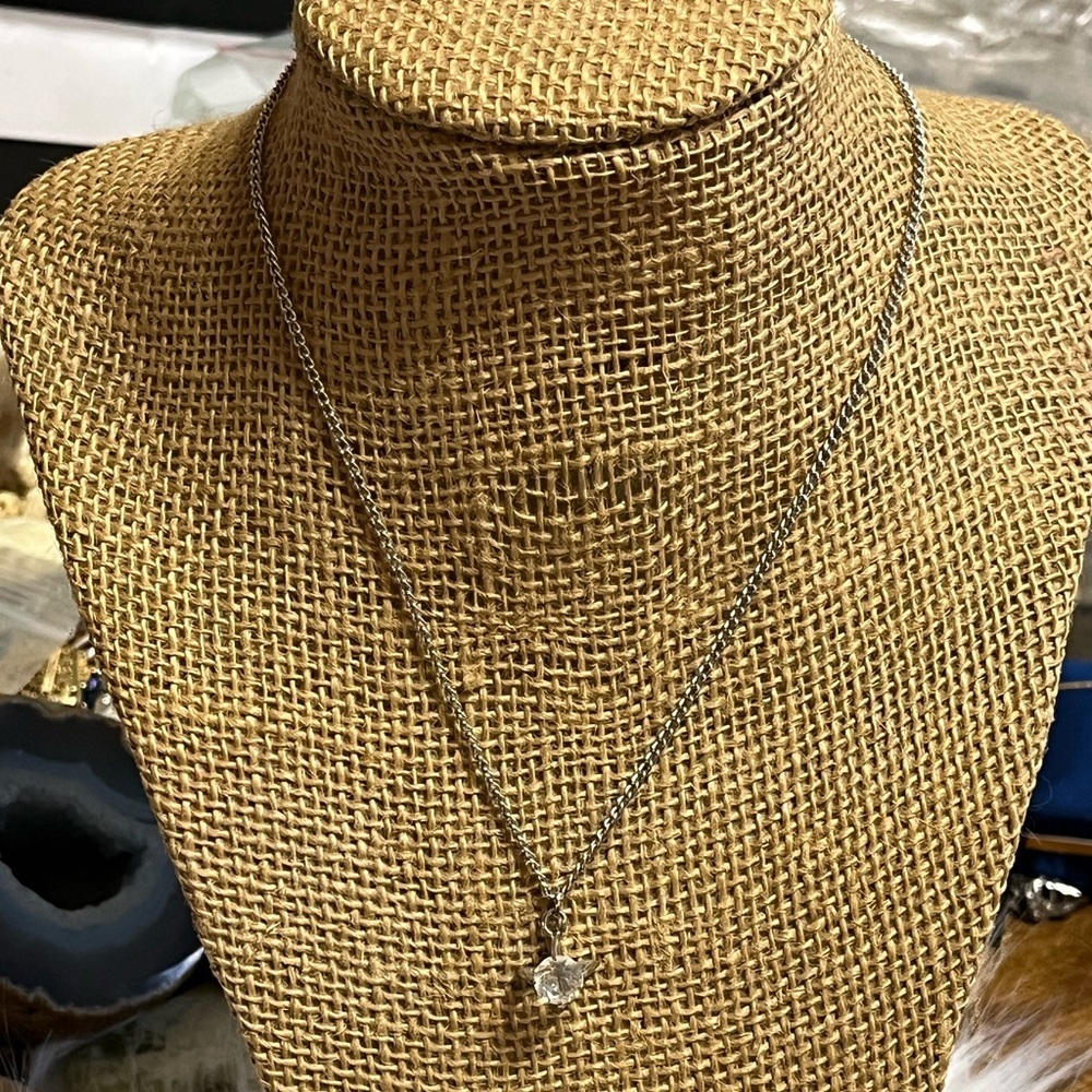 Vintage 3D Solitaire Necklace